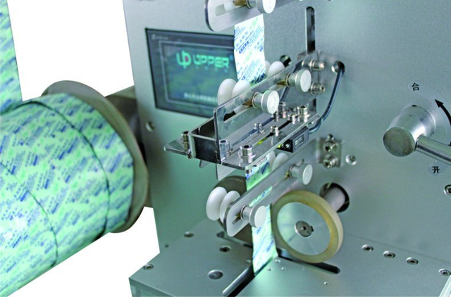 Instant Noodle Desiccant Pouch Machine