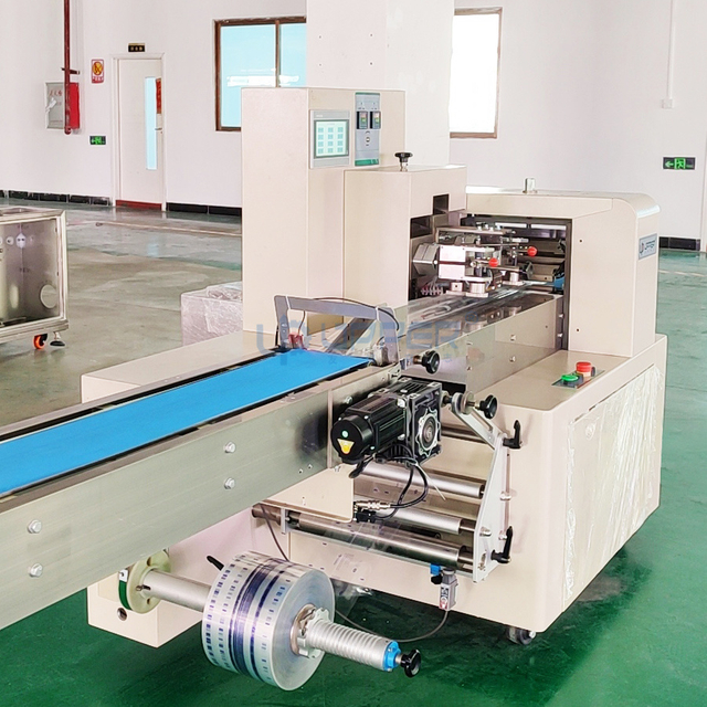 Foshan Upper Play Dough Extruding Packing Machine