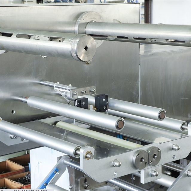 Clothing Hardware Accessories Zipper Head Belt Buckle Hollow Nail Alloy Buckle Alloy Pull Sign Sign Heat Shrink Film Packaging Machine