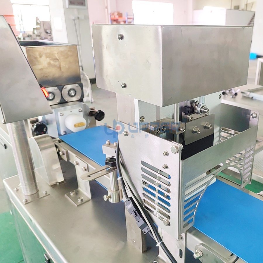 Chocolate Energy Cereal Granola Bar Extrusion Cutting Auto Packaging Machines