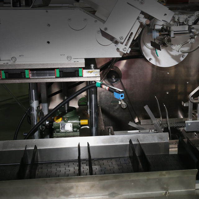 Automatic Drinking Bottle Carton Box Packing Line