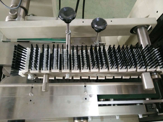 Upb-600 Automatic Plastic Bag Large Packaging Machinery Cookie Cake Biscuit Bread Soap Potato Tomato Carrot Lettuce for Spinach Fresh Vegetable Packing Machine